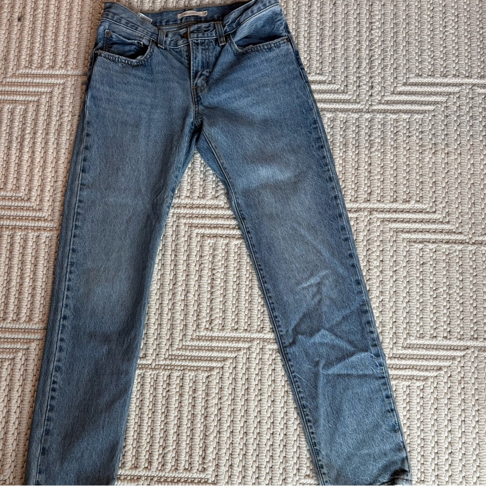 WOMANS LEVIS MIDDY STRAIGHT